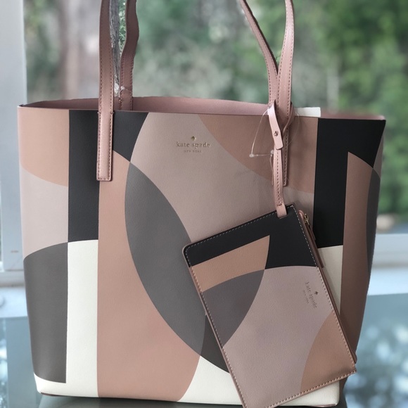 kate spade Handbags - NWT! Kate spade Mya reversible carryall tote